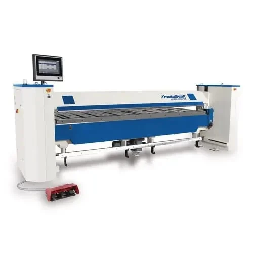 Abkant electric MSBM 3215 NC METALLKRAFT Abkant electric MSBM 3215 NC METALLKRAFT Capacitate de indoire aluminiu 2 mm