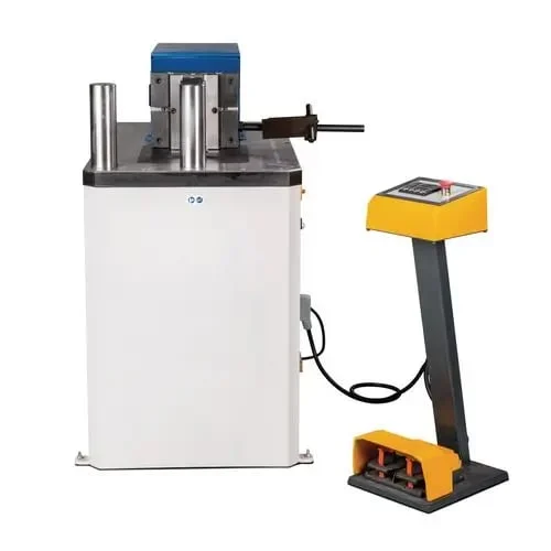 Presa orizontala de indoire HBP 30 METALLKRAFT Presa orizontala de indoire HBP 30 METALLKRAFT Deschidere max. 285 mm