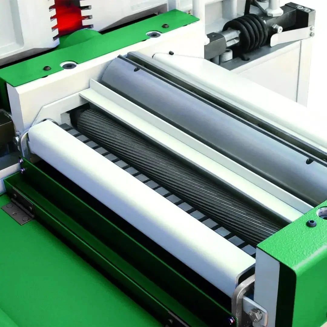 Abric cu grosime profesional ADH 41 HOLZSTAR Abric cu grosime profesional ADH 41 HOLZSTAR Putere motor 5.5 KW