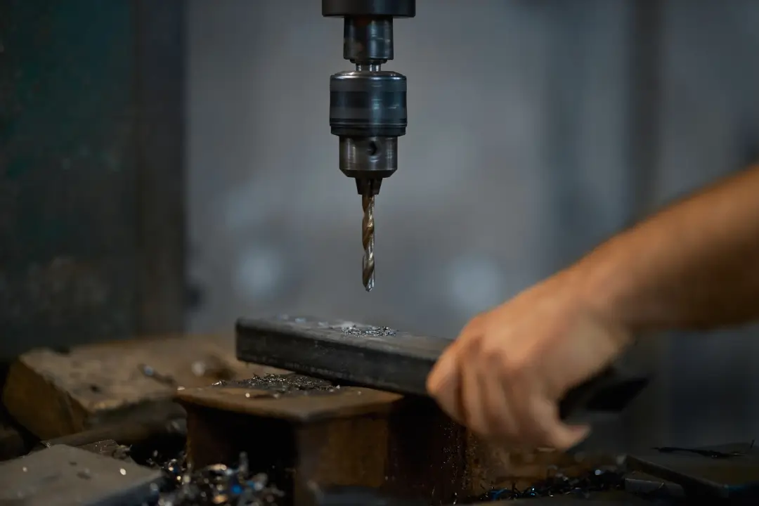Proces de prelucrare cu masini de gaurit metal Proces de prelucrare cu masini de gaurit metal