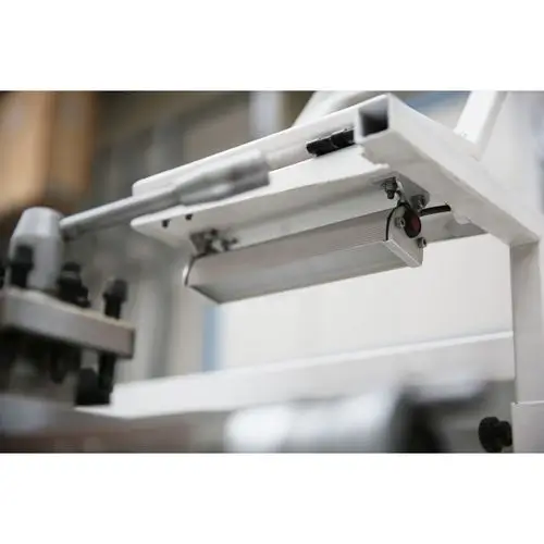 Lampa led strung metal Lampa led strung pentru metal