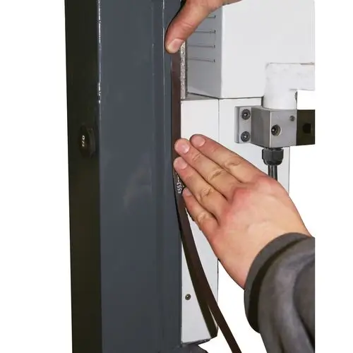 Coloana Z si Axa X Canal pregatit de 9 mm pentru montajul ulterior al benzilor magnetice prin simpla lipire. Coloana Z si Axa X Canal pregatit de 9 mm pentru montajul ulterior al benzilor magnetice prin simpla lipire.